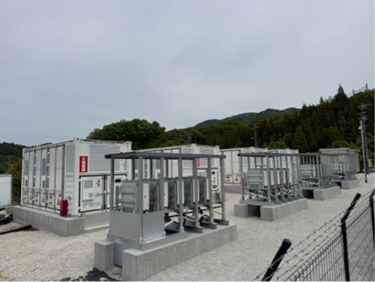 写真：系統用蓄電所開発に関する業務提携契約締結のお知らせ（サンヴィレッジ）