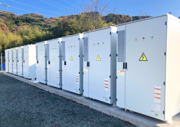 写真：宇城市豊野町にて系統用蓄電施設「NC宇城市豊野町蓄電所」受電開始