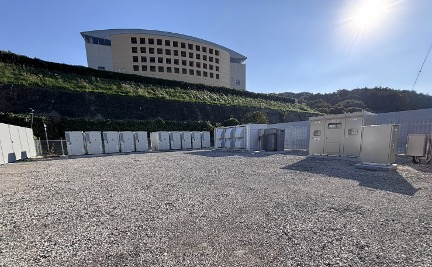写真：福岡県嘉麻市にて系統用蓄電施設「NC口春蓄電所」需給調整市場への参入