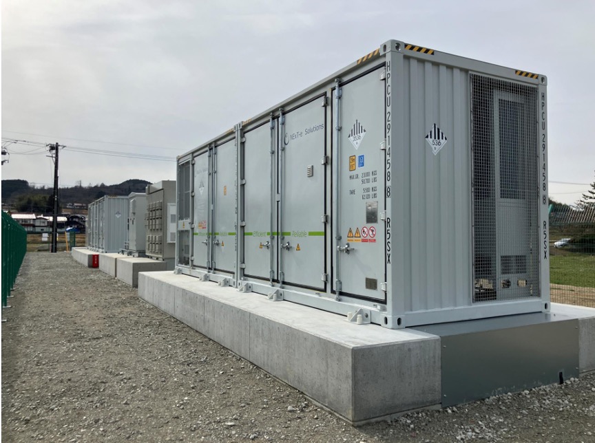 写真：広島県庄原市にて系統用蓄電施設「NC庄原市七塚町蓄電所」需給調整市場への運用開始