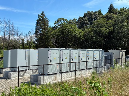 写真：山形県酒田市にて系統用蓄電施設「NC酒田市浜中蓄電所」需給調整市場への参入