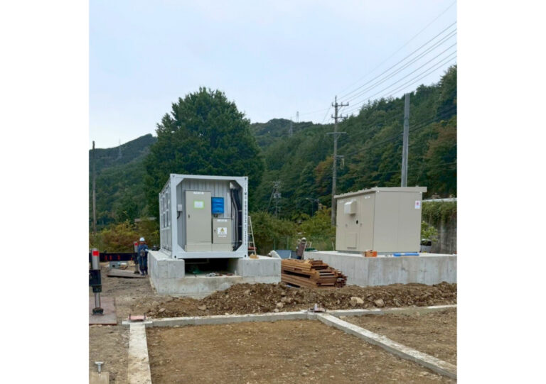 写真：岐阜県高山市にて系統用蓄電施設「NC高山市久々野町蓄電所」系統用蓄電池設置開始